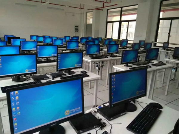 千台优质显示器落户福鼎，飞利浦为信息化教学再立新功